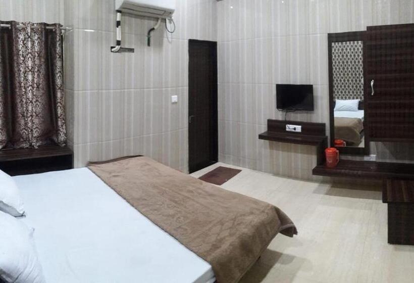 هتل Highlight Ujjain