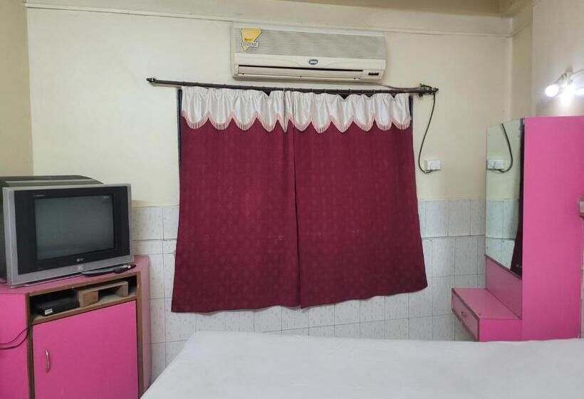 ホテル Jai Malhar Lodge