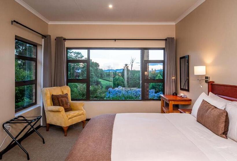 Hotel Kuhestan Farm Cottages