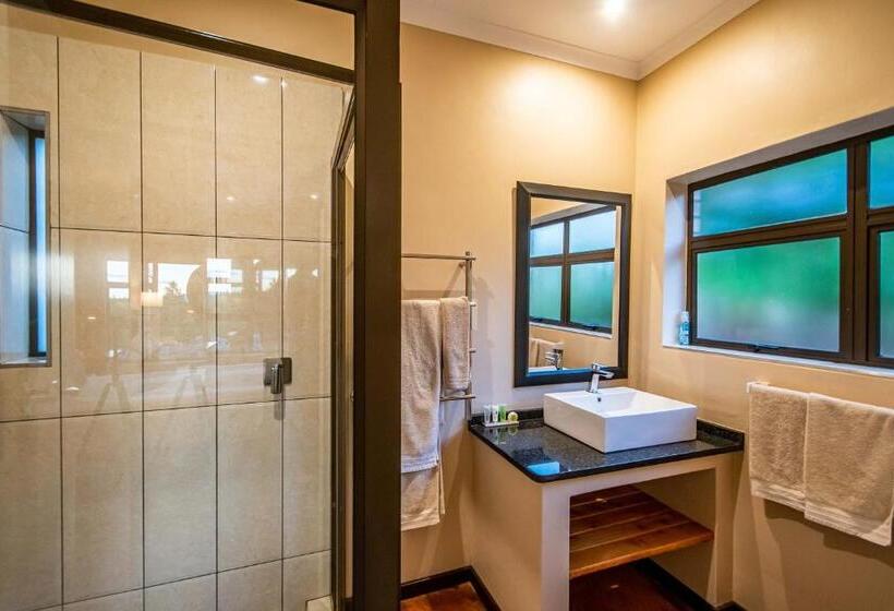 Hotel Kuhestan Farm Cottages