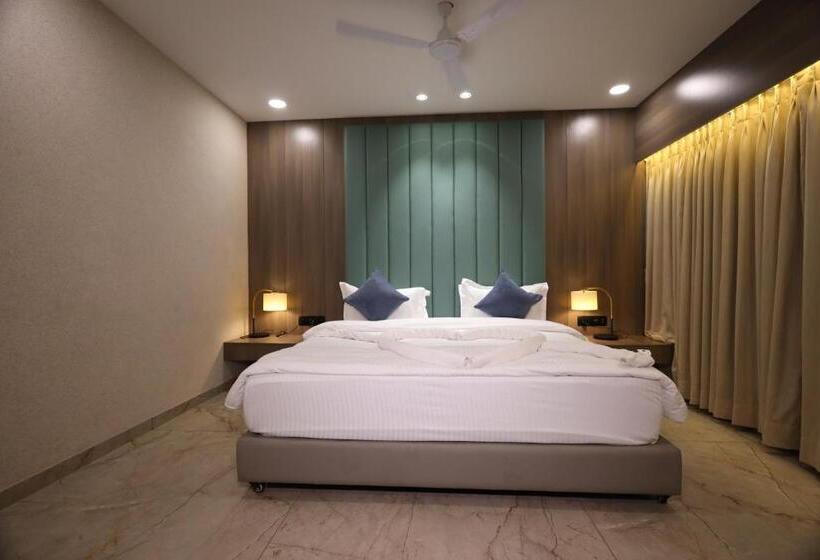 Hotel Lords Eco Inn Navsari