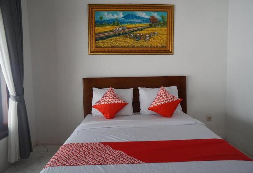 Hotel Oyo 93185 Ayani Guest House