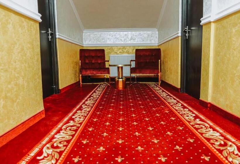 هتل Paradise Point