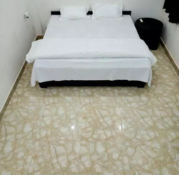 ホテル Pitambara Dham