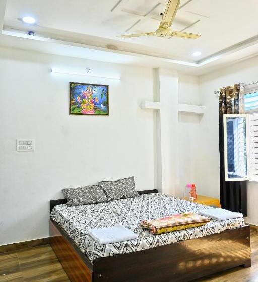 Hotel Pitambara Dham