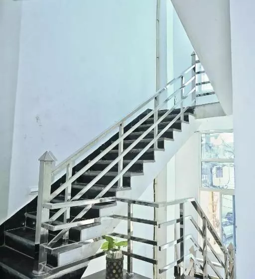 ホテル Pitambara Dham