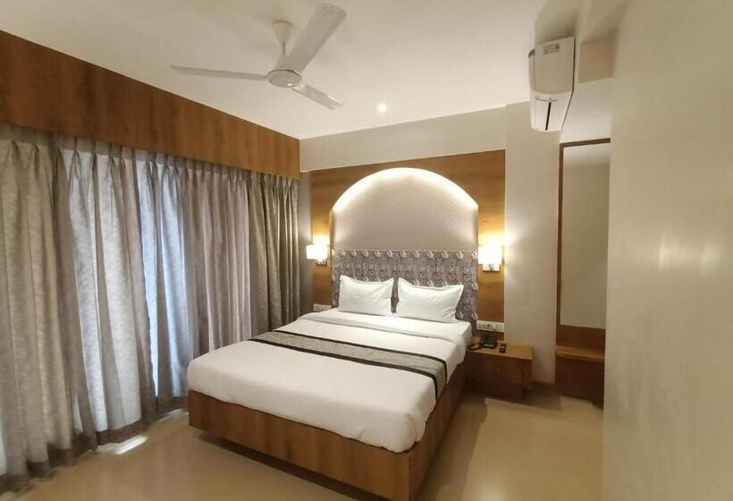 酒店 Pk Executive Panvel