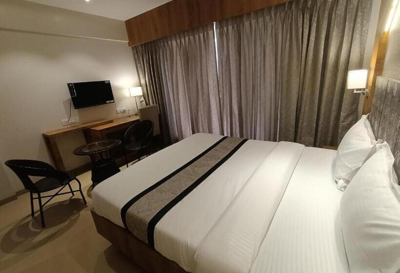 酒店 Pk Executive Panvel