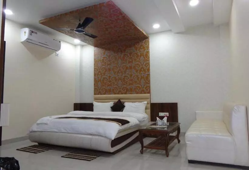 ホテル Prakshi Palace Datia