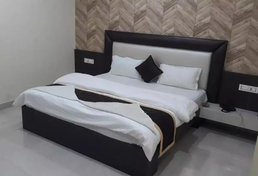 ホテル Prakshi Palace Datia