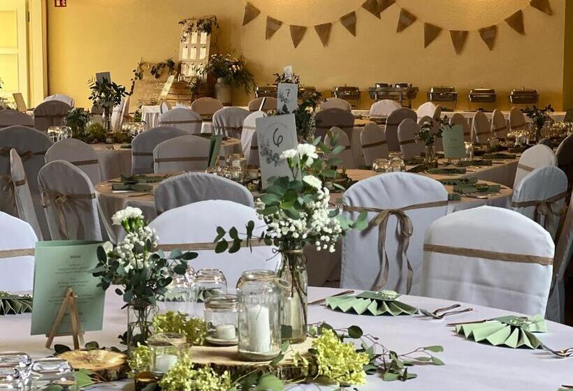 فندق Restaurant Kreuz Spaichingen