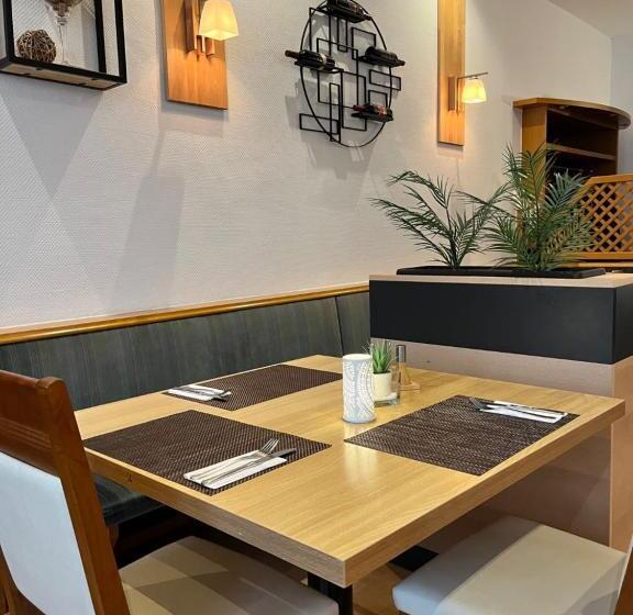 فندق Restaurant Kreuz Spaichingen