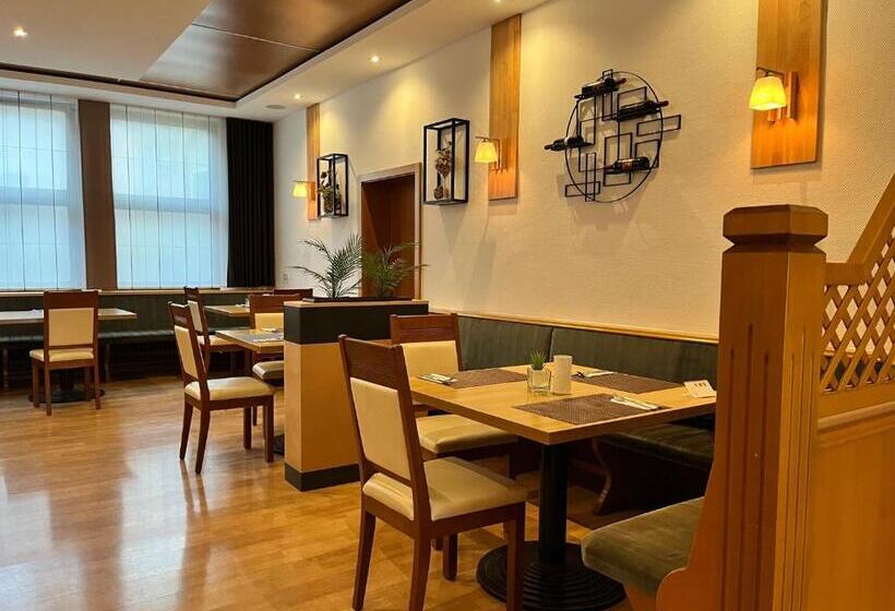 فندق Restaurant Kreuz Spaichingen