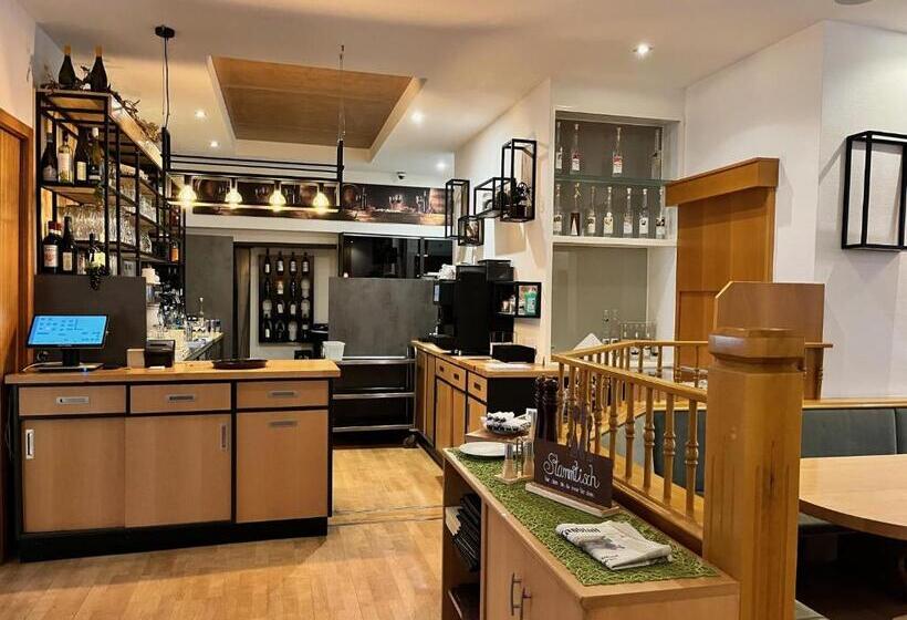 فندق Restaurant Kreuz Spaichingen