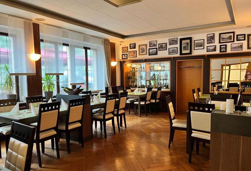 فندق Restaurant Kreuz Spaichingen