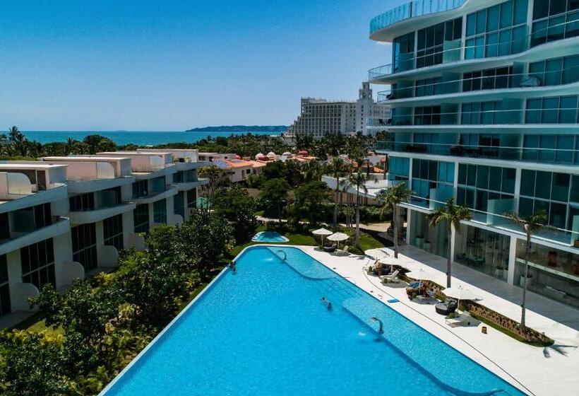 Отель Turquoise Waters @ Maritima Golf 2j