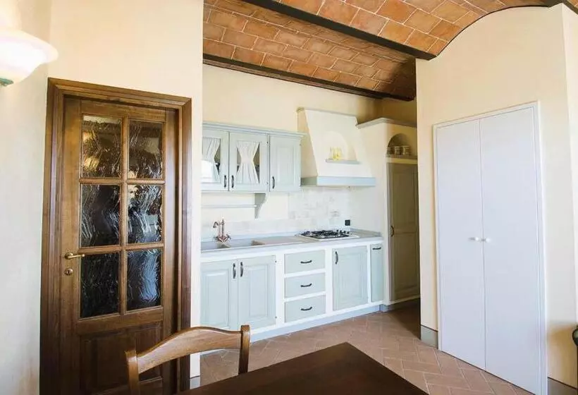 Isa Il Casale Di Donoratico, Residence With Swimming Pool
