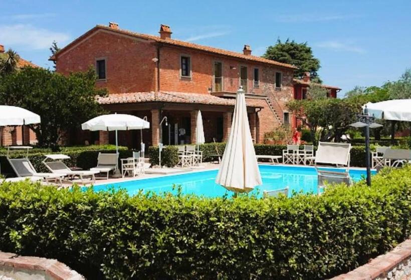 Isa Il Casale Di Donoratico, Residence With Swimming Pool
