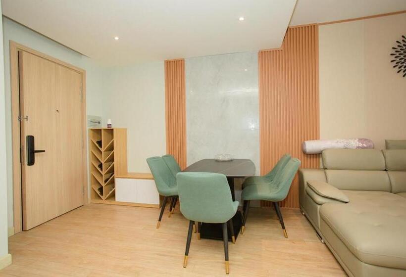 Pensió Citadines Marina Halong