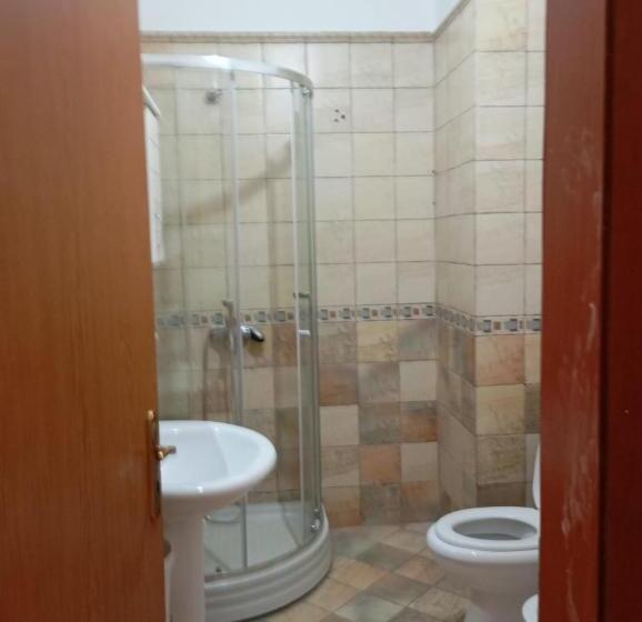 پانسیون Friends Hostel