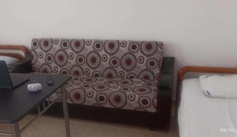 پانسیون Friends Hostel