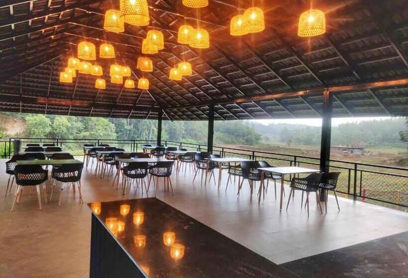 リゾートホテル Redberry S Luxury Stay Coorg