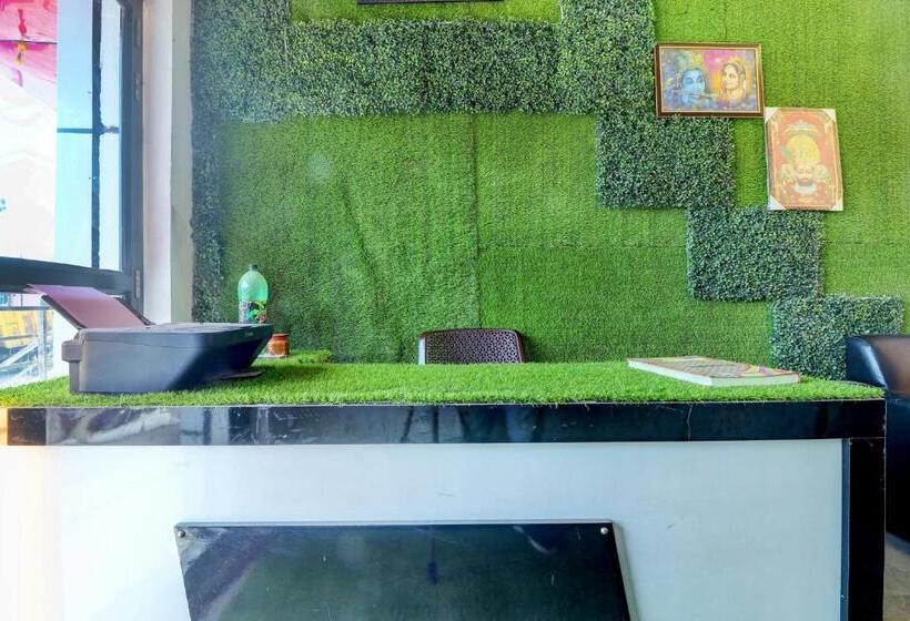 Spot On Pitra Chaaya Hotel And Restaurant