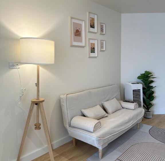 هاستل Happiness Sleep C3