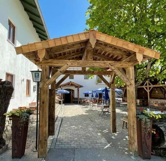 Retkeilymaja Landgasthaus Zur Linde