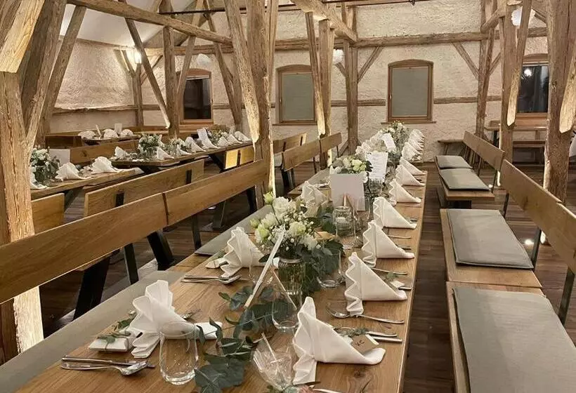 Retkeilymaja Landgasthaus Zur Linde