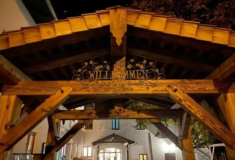 Retkeilymaja Landgasthaus Zur Linde