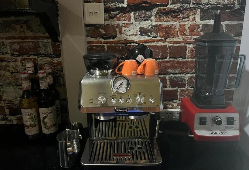 הוסטל Vagabonds