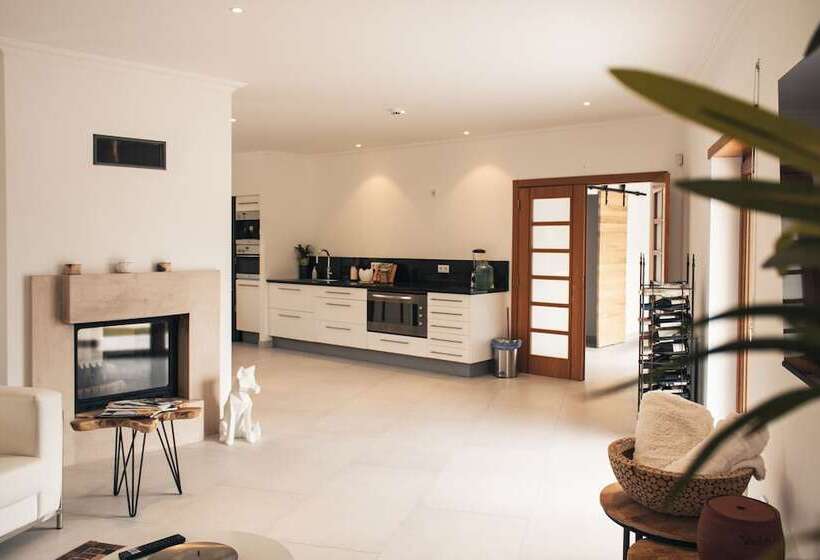 ベッドアンドブレックファースト Boutique Hotel Serena Vista