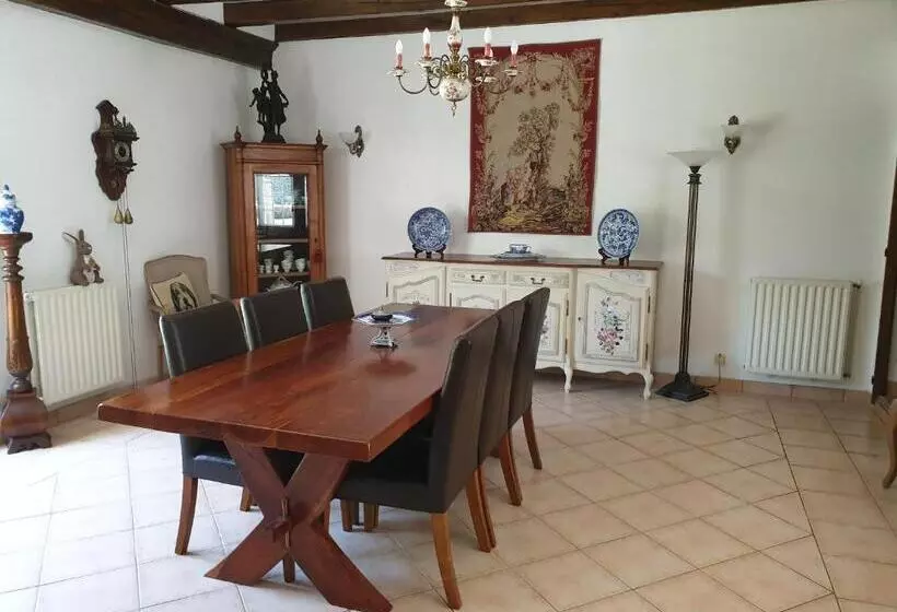 Aamiaismajoitus (B&B) Maison St. James