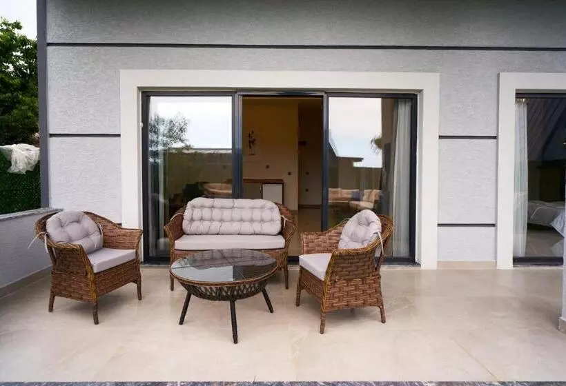 تختخواب و صبحانه Timeless Kartepe