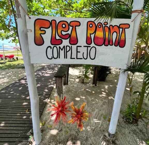 Complejo Fletpoint Hostel