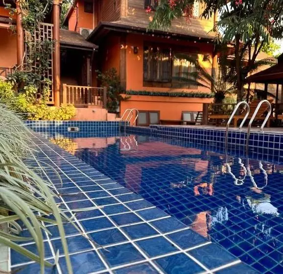 Hotelli บ้านยุ้งฮีลล์รีสอร์ท Baan Yung Hill Resort