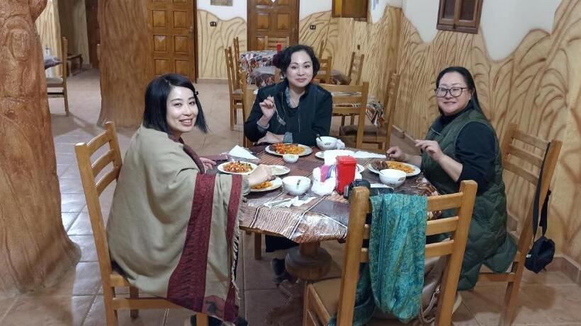 هتل Bawiti Oasis Resort منتجع واحه الباويطي