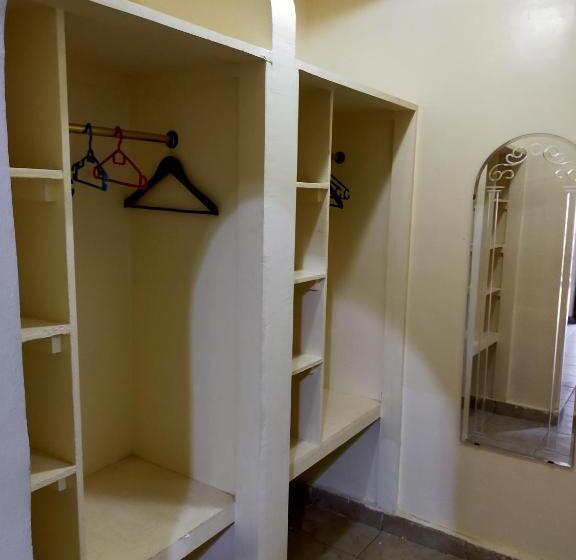 هتل Bawiti Oasis Resort منتجع واحه الباويطي