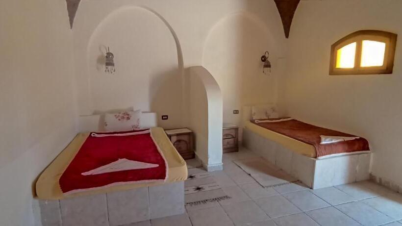 هتل Bawiti Oasis Resort منتجع واحه الباويطي