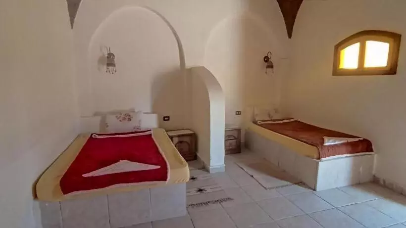 هتل Bawiti Oasis Resort منتجع واحه الباويطي