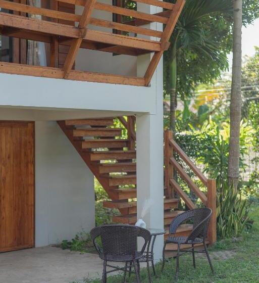 בית מלון כפרי Betel Palm Village   Casa Retreat