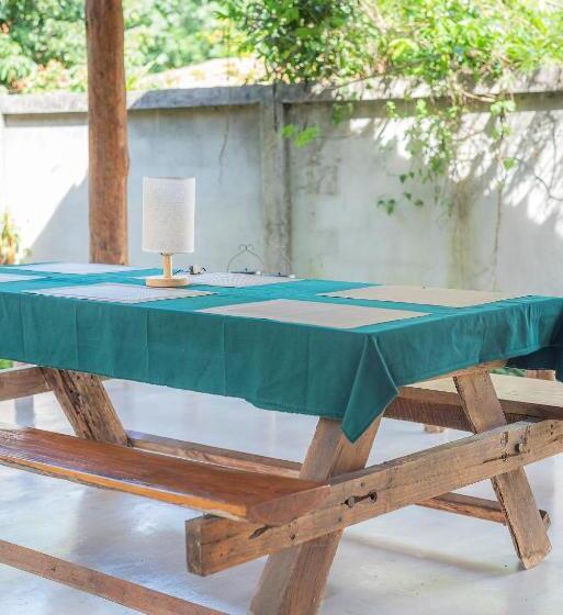 בית מלון כפרי Betel Palm Village   Casa Retreat