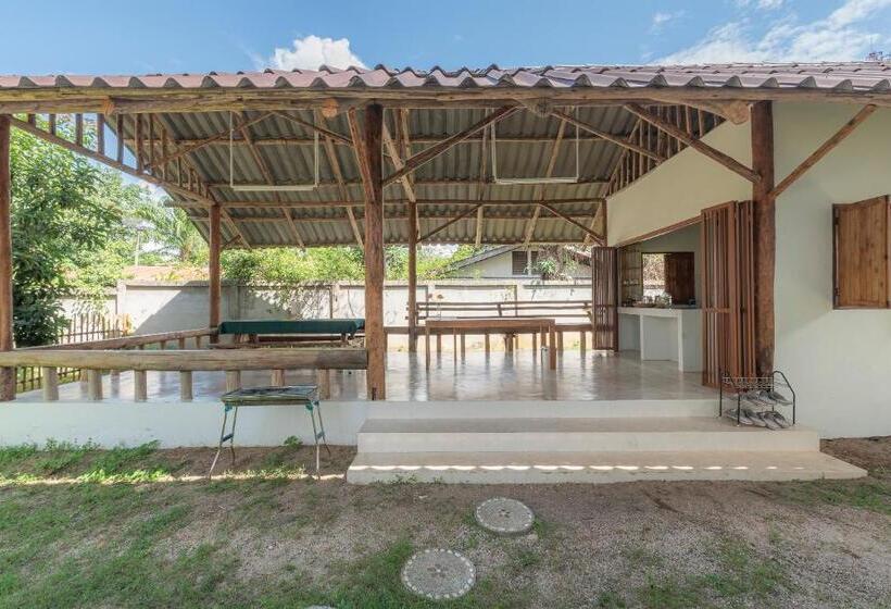 בית מלון כפרי Betel Palm Village   Casa Retreat