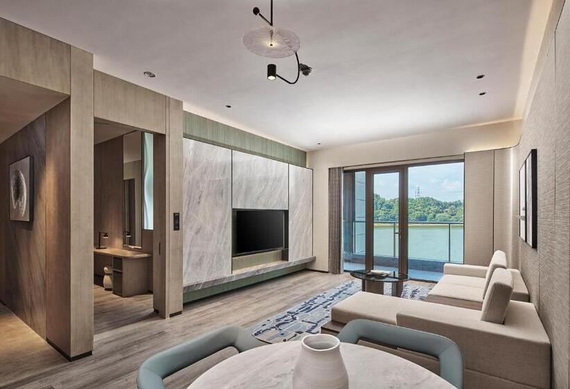 בית מלון כפרי Crowne Plaza Ganzhou, An Ihg