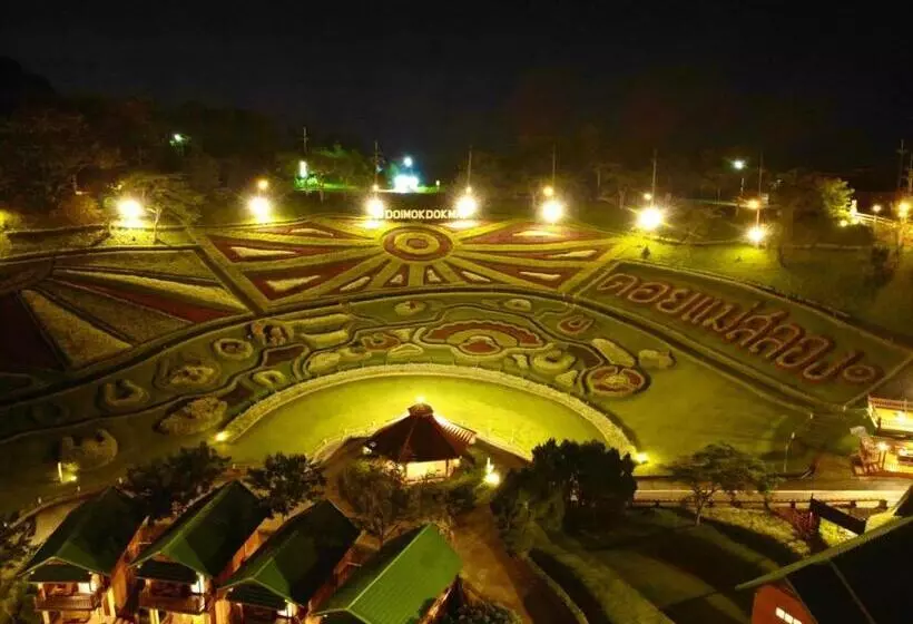 Hotelli ดอยหมอกดอกไม้รีสอร์ท Doimok Dokmai Resort