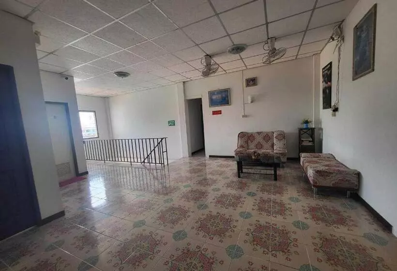 Hotelli Home One Love Ayutthaya Main Zone By Baan One Love Group