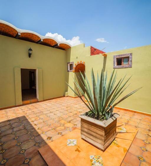 هتل Boutique La Casona Del Rey