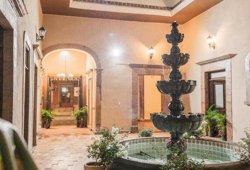 هتل Boutique La Casona Del Rey