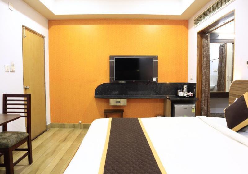 בית מלון כפרי Namo Inspire Smart Inn Llp